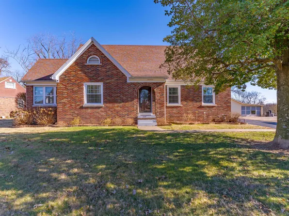 3029 Oak Hill Rd, Evansville, IN 47711