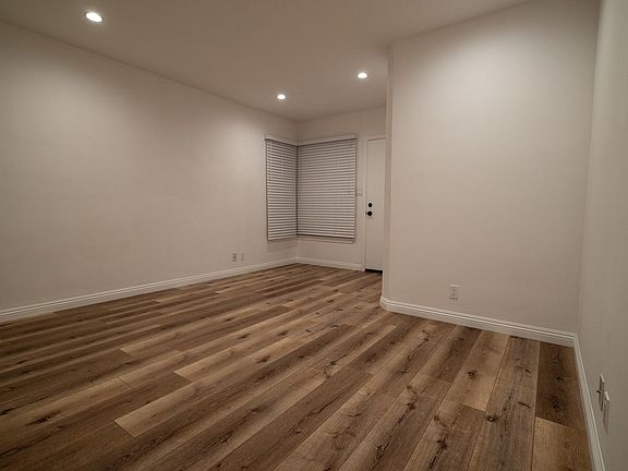 5th image of 4272 Elenda St