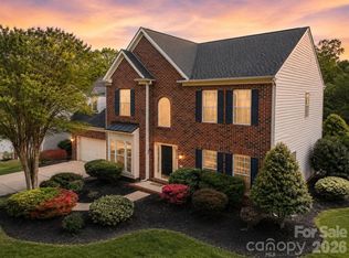 268 Glencoe Ln, Mooresville, NC 28117