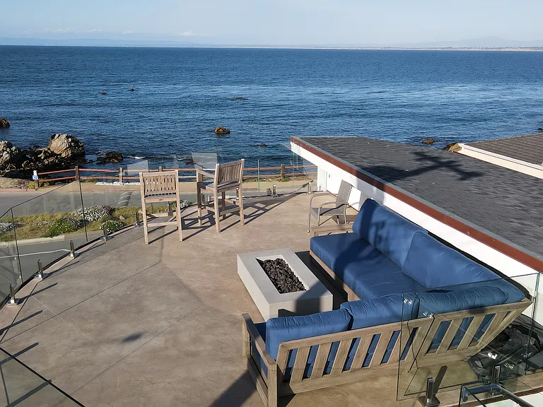 829 Ocean View Blvd — Photo 3