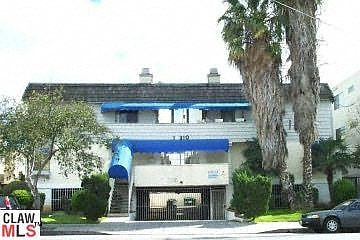 1st image of 12310 Burbank Blvd APT 3