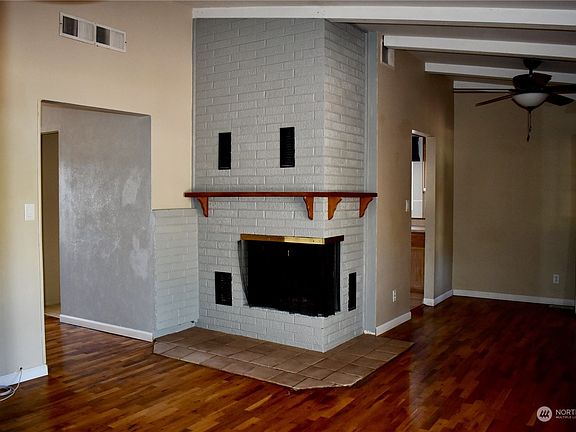 4th image of 329 7th St NE