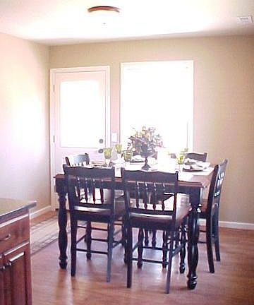 4th image of 4913 N Creek Wood Dr
