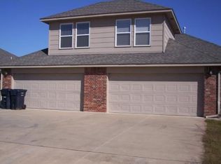 1708 Riviera Ln, Yukon, OK 73099
