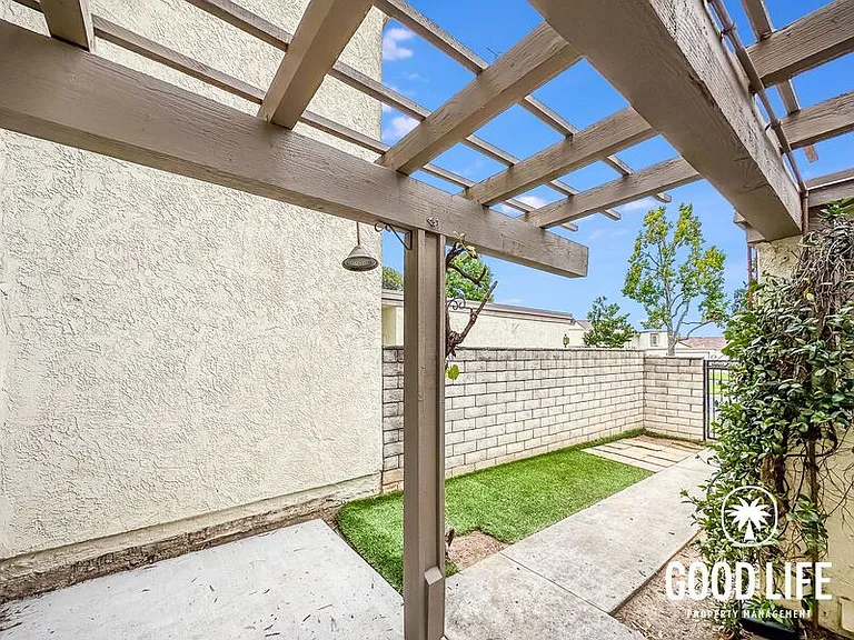 5572 E Vista Del Este — Photo 30