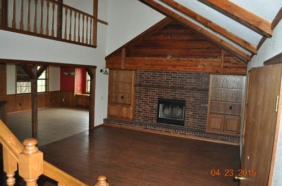5th image of 1202 NE 75th St