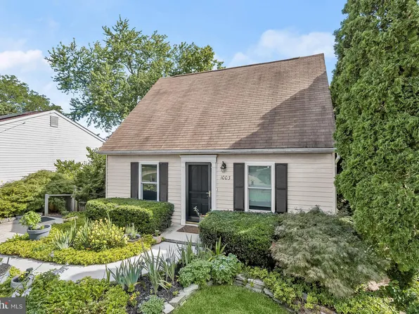 1003 Sitka Spruce Ln, Sykesville, MD 21784