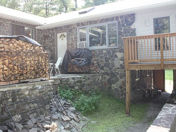 2nd image of 45 N Lincoln Dr