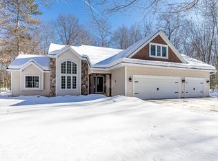 9974 Ridgewood Dr, Minocqua, WI 54548