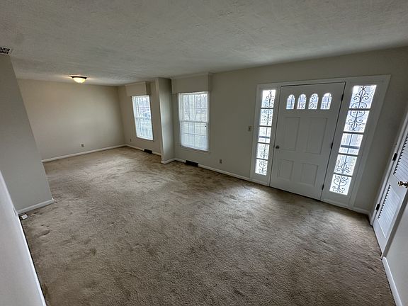 3rd image of 405 Vosswood Dr