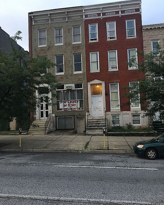 1st image of 221 E North Ave