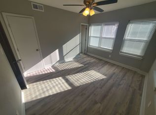 3511 Forest Ave #305, Kansas City, MO 64109