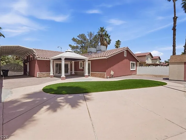 5389 Kalmia Dr — Photo 19