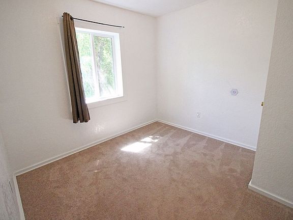 4th image of 862-866 N 5th St #862-2