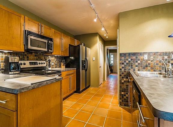 4th image of 1805 Coronado Hills Dr