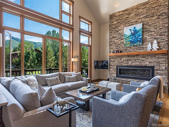 3rd image of 1672 Alpine Vista Ct