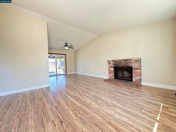 4th image of 5260 Robert Way