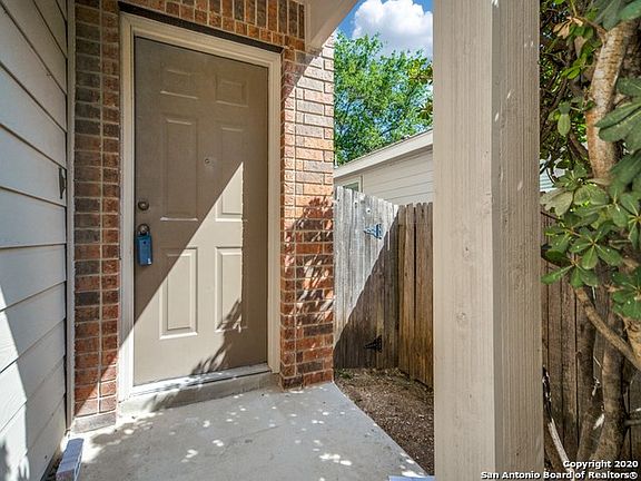 4th image of 82 Coastal Ln