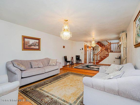 4th image of 39 Longdale St