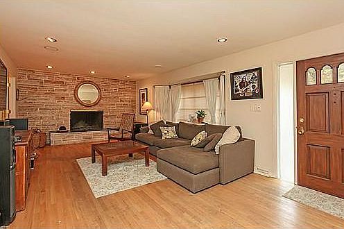 5th image of 962 Kearney Dr