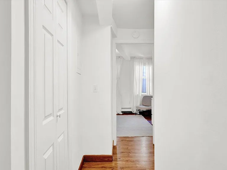 273 5th St #1 — Photo 11