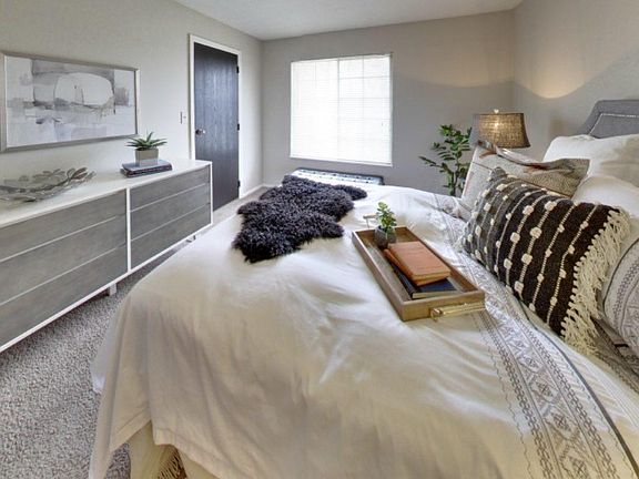 5th image of 9760 Foxhound Dr APT 3B