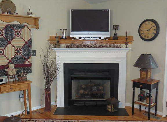 3rd image of 126 Falcon Ln