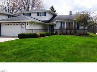6304 Aldenham Dr, Mayfield Heights, OH 44124
