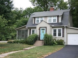 5542 Reeds Rd, Mission, KS 66202