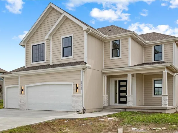 25345 W 148th St, Olathe, KS 66061