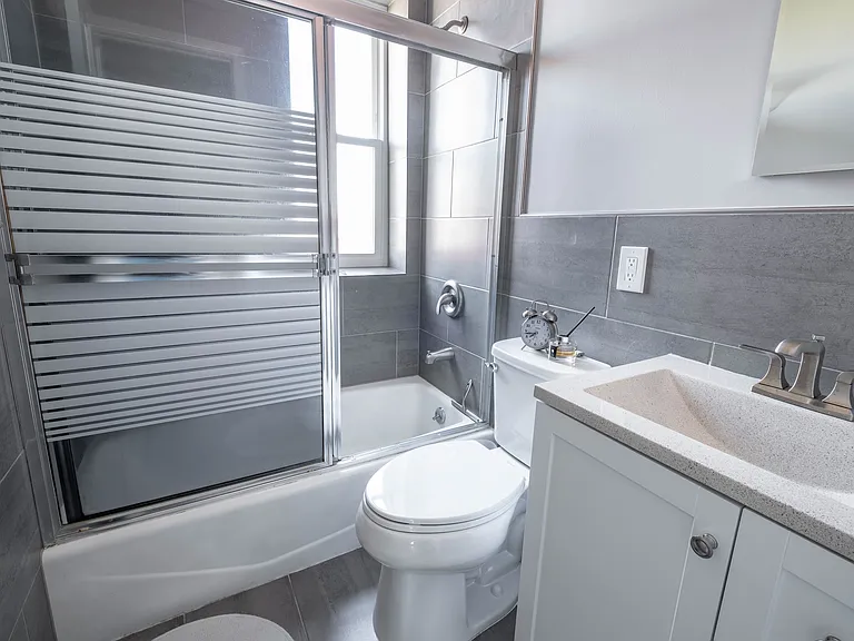 310 Palisade Ave #9 — Photo 10