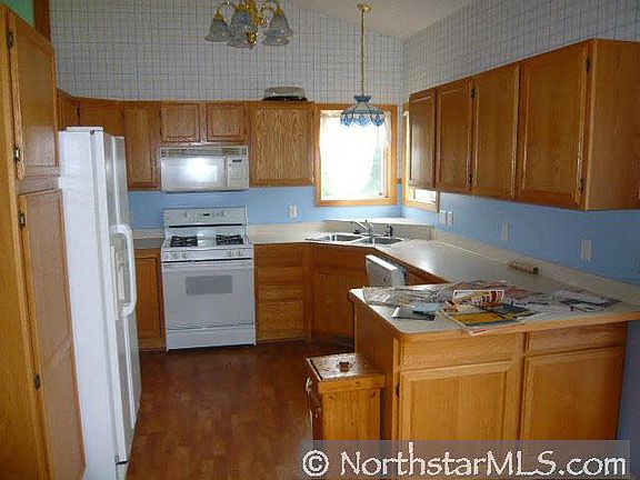 4th image of 4701 Oxborough Gardens