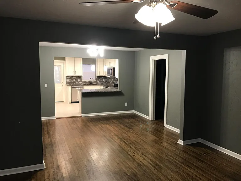Dining & Kitchen View