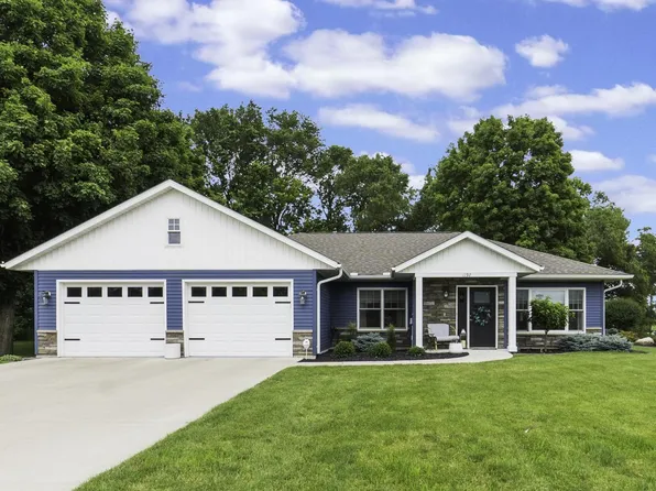 1192 Cypress Dr, Annandale, MN 55302
