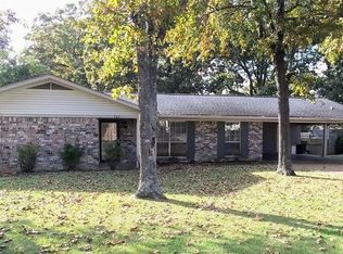 907 Beechnut St, Tupelo, MS 38801