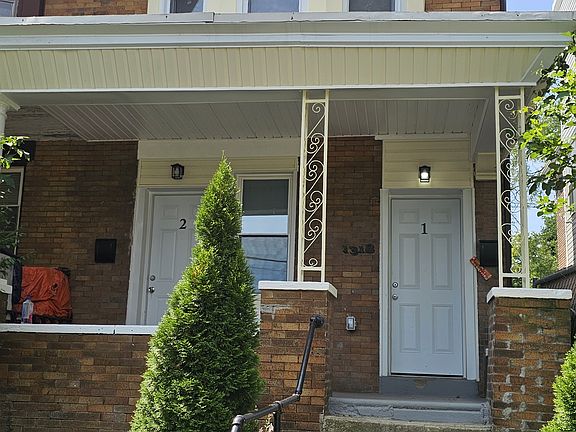 2nd image of 1318 W Rockland St #1
