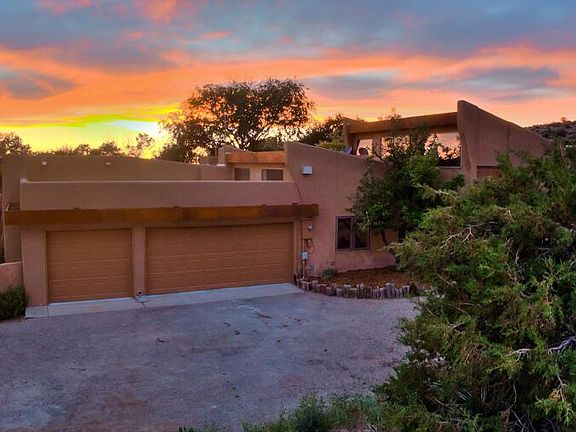 3rd image of 24 Sandia Heights Dr NE