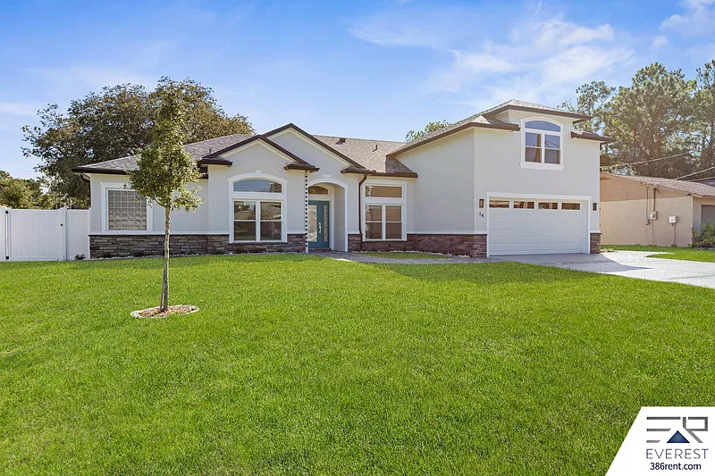 5 bed, 3.0 bath, 3139 sqft, $3,000 — Photo 2