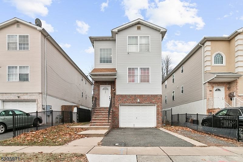 1st image of 243 N 19Th St #2
