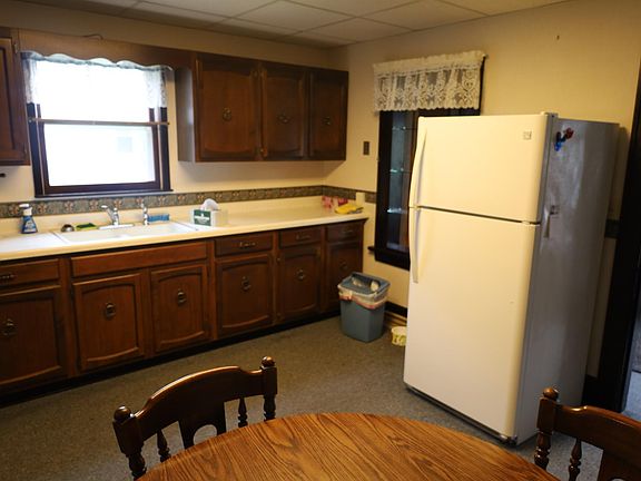 4th image of 224 6th St S