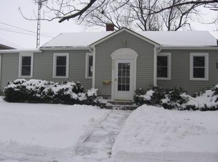 229 Mason Ct, Sycamore, IL 60178