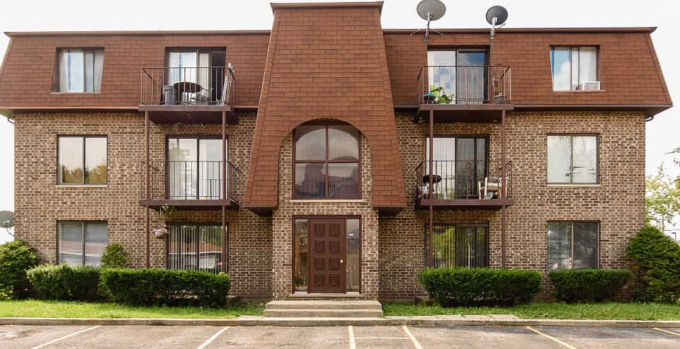 1st image of 1543 S Ardmore Ave APT C