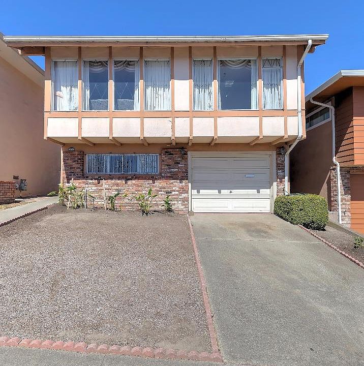 1st image of 104 Saint Francis Blvd