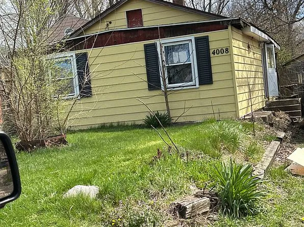 4008 N Boulevard Ave, Peoria Heights, IL 61616