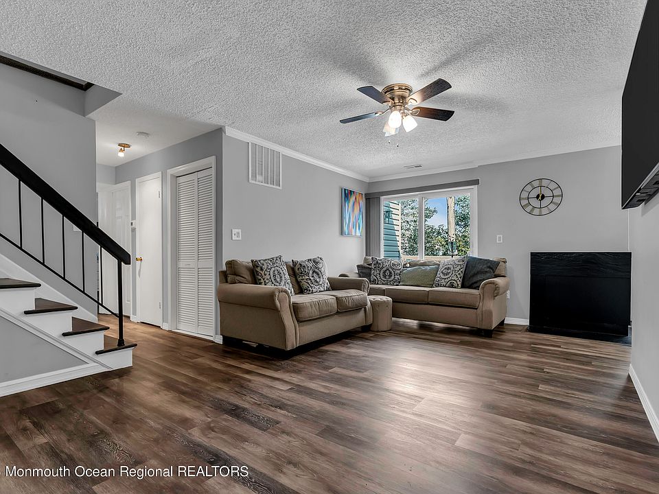 56 Farnham Square, Parlin, NJ 08859 Zillow