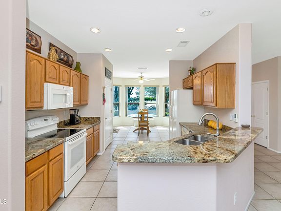3rd image of 15700 W HUNTLEY Court