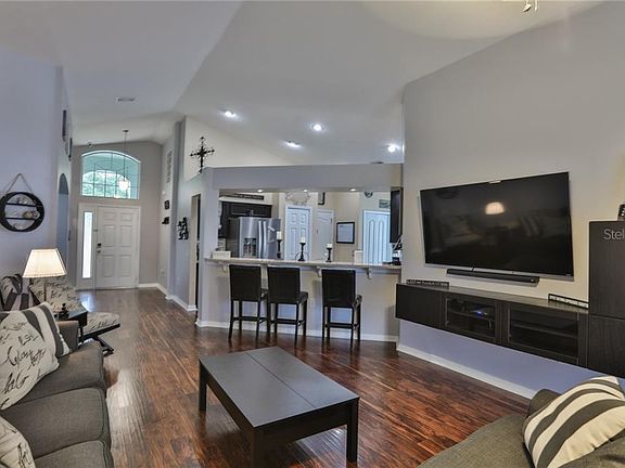 3rd image of 1022 Cristelle Jean Dr