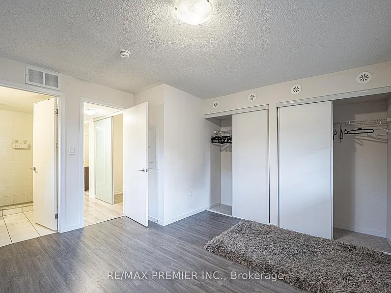 26 Bruce St #B02 — Photo 11