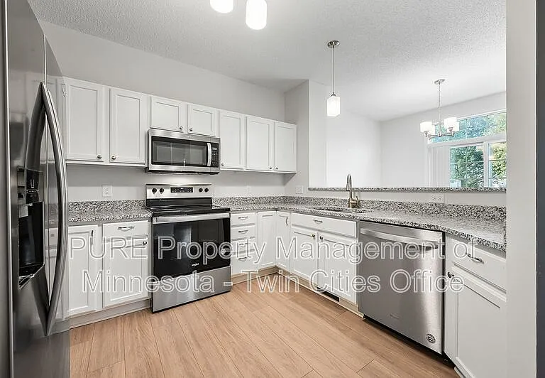 1877 111th Ave NE — Photo 11