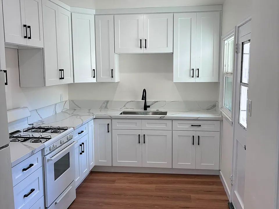 2013 S Shenandoah St #4